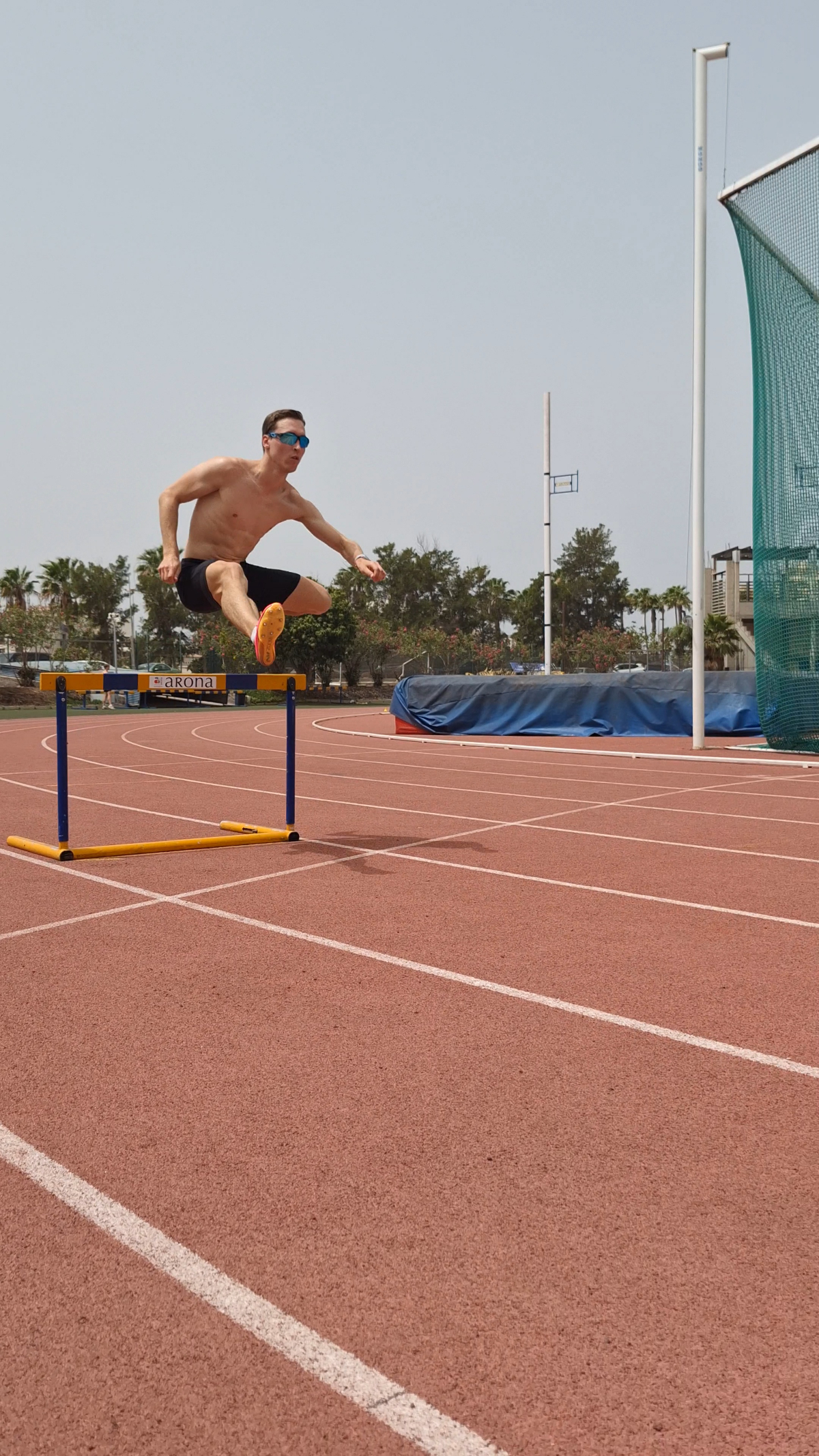 {"caption":"Freelap contest","uploader":"Uploaded by: Samu Laakso, 400m hurdler from Finland"}