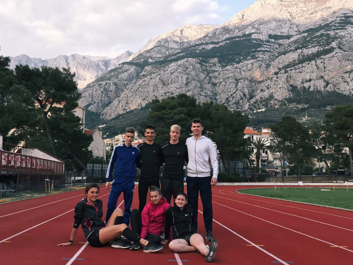 {"uploader":"Uploaded by: Helena Valentić, Distance runner and steeplechaser from Croatia"}