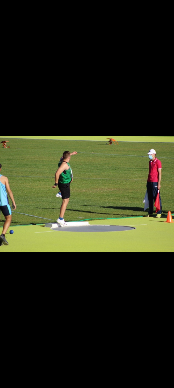 {"uploader":"Uploaded by: Arnau Llorens Cspdevila , Shot put thrower from ES"}