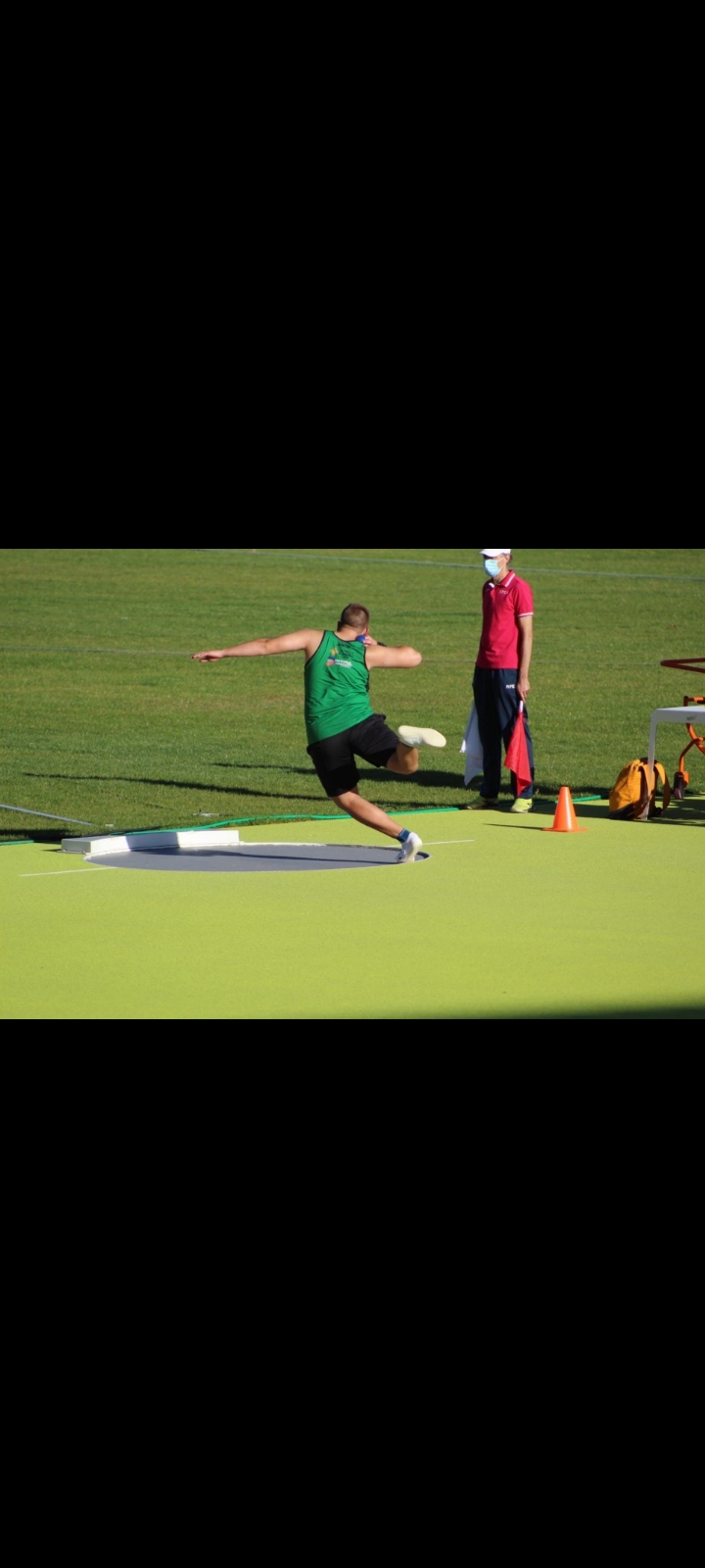 {"uploader":"Uploaded by: Arnau Llorens Cspdevila , Shot put thrower from ES"}