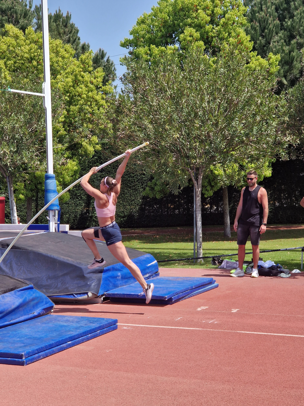 {"uploader":"Uploaded by: Katarzyna, Marcin Szczepański  pole vault from Poland"}