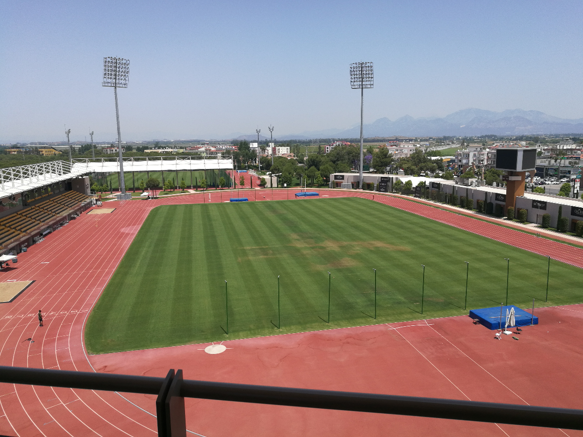 {"caption":"athletic oval","uploader":"Uploaded by: Anonymous"}