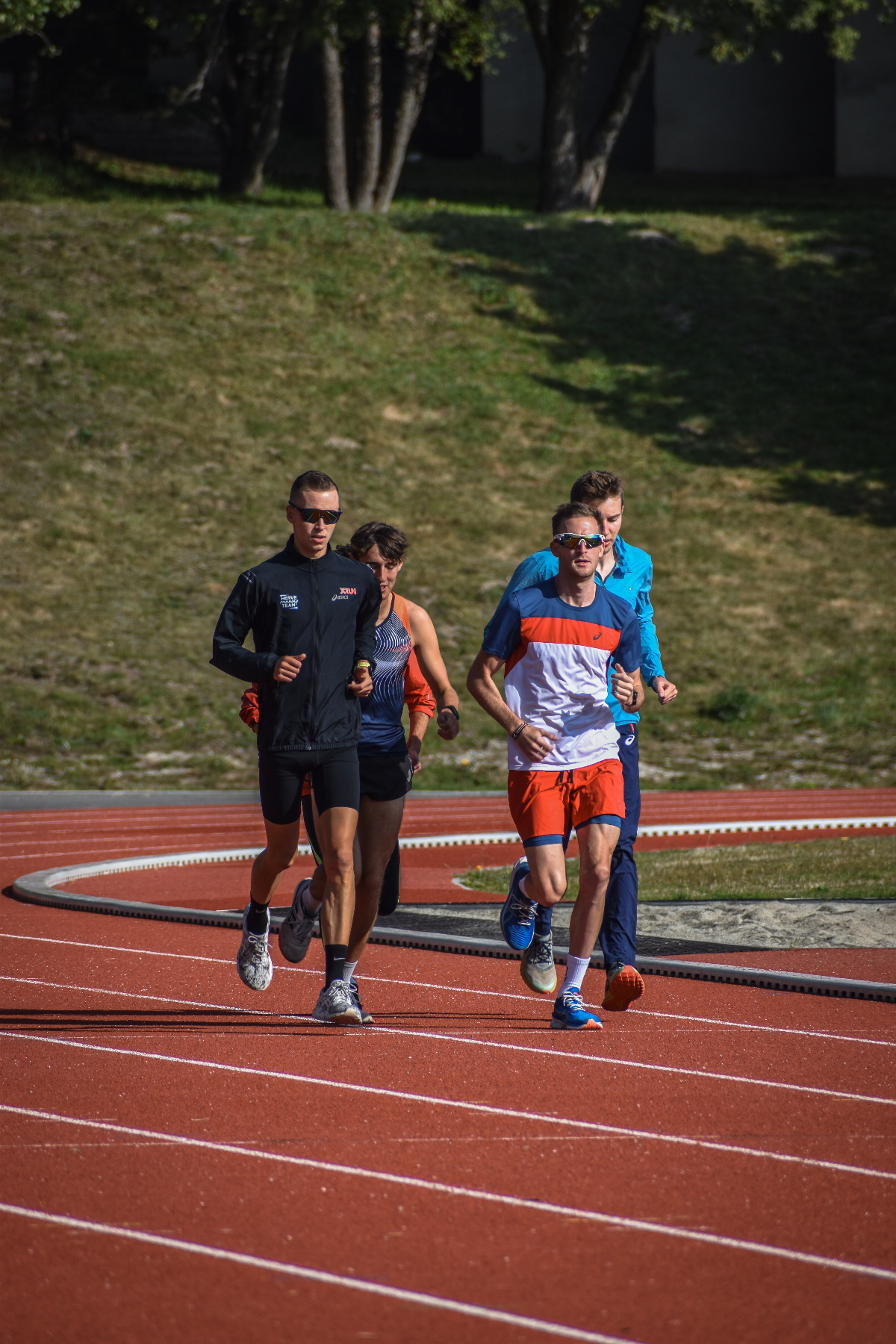 {"uploader":"Uploaded by: Deflandre Clement, Runner 3000m steeple from Belgique"}